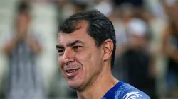 Fábio Carille durante partida contra o Ceará. Treinador está de saida do Peixe.