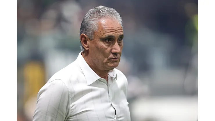 MG - BELO HORIZONTE - 03/07/2024 - BRASILEIRO A 2024, ATLETICO-MG X FLAMENGO - Tite tecnico do Flamengo durante partida contra o Atletico-MG no estadio Arena MRV pelo campeonato Brasileiro A 2024. Foto: Gilson Lobo/AGIF