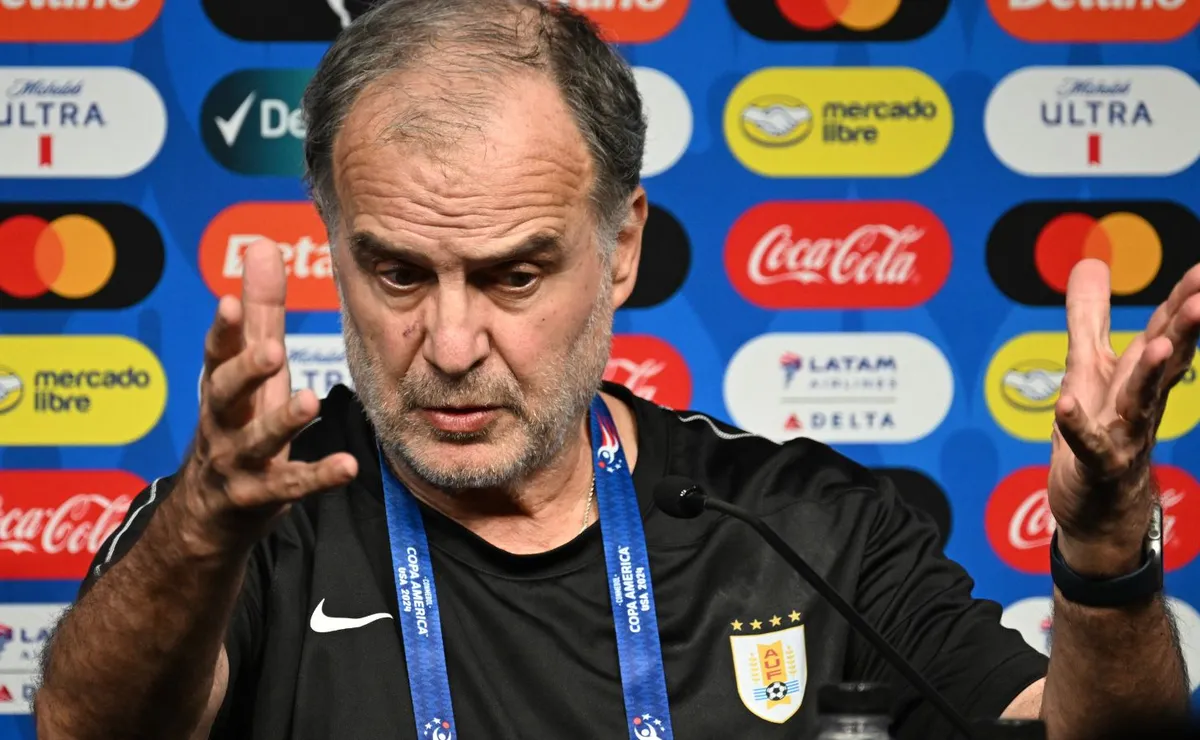 Bielsa cita Endrick ao criticar saída cedo de jovens sul-americanos à Europa