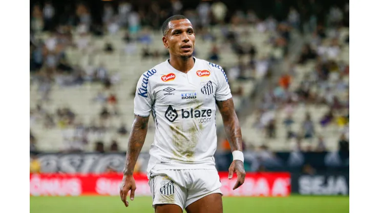 Otero jogador do Santos durante partida contra o Ceara. Foto: Baggio Rodrigues/AGIF