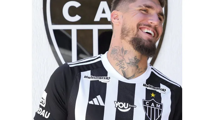 Lyanco, durante apresentação no Atlético-MG.
