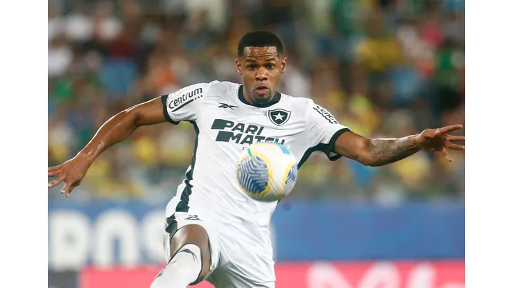 Botafogo e Atlético-MG se enfrentam pela 15ª rodada.