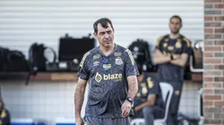Carille durante treino em Fortaleza. Foto: Raul Baretta/ Santos FC.