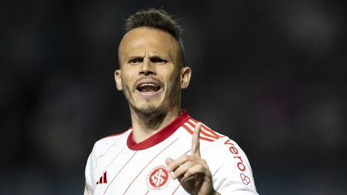 Renê desabafou sobre críticas durante entrevista e revelou sobre futuro no Internacional