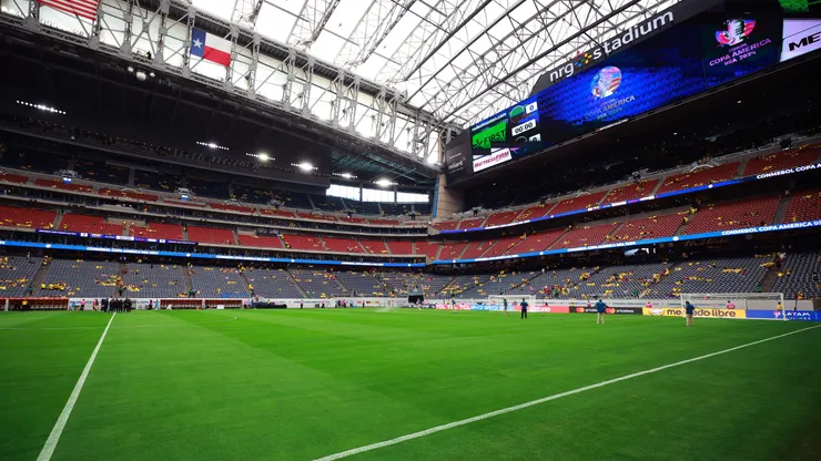 HOUSTON, TEXAS - JUNE 24: A general view inside the stadium prior to the CONMEBOL Copa America 2024 Group D match between Colombia and Paraguay at NRG Stadium on June 24, 2024 in Houston, Texas. (Photo by Hector Vivas/Getty Images)