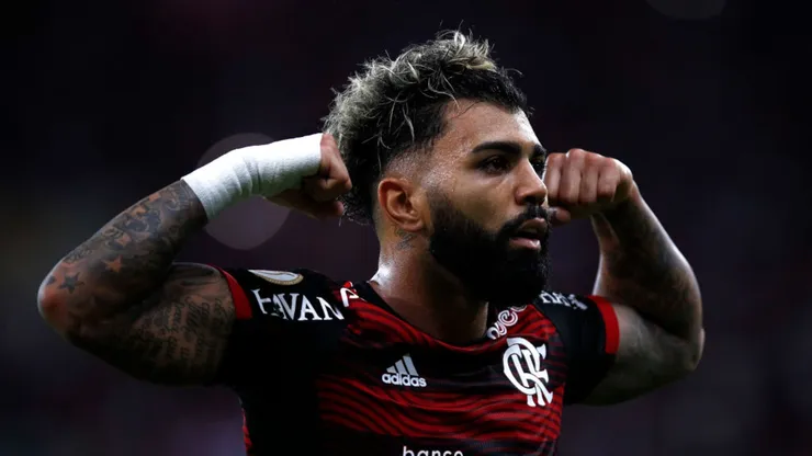 Camisa 99 deve deixar o Rubro-Negro em breve. Buda Mendes/Getty Images.