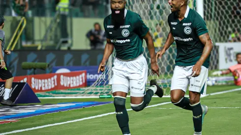 Goiás e Chapecoense duelam na 14ª rodada do Brasileirão.