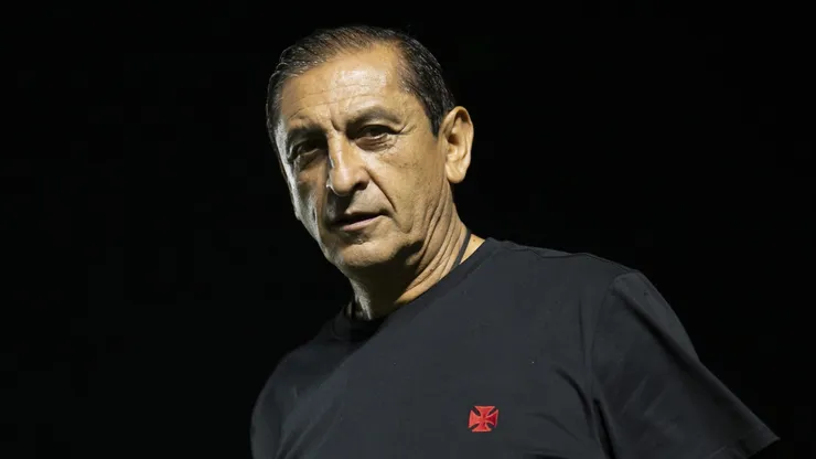 Corinthians pode anunciar Ramón Díaz.