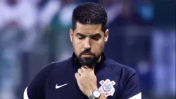 António Oliveira em partida entre Palmeiras x Corinthians pelo Campeonato Brasileiro