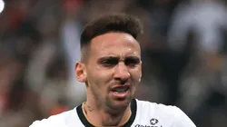 Mosquito comemora gol durante partida contra o Botafogo. Atacante interessa ao Peixe.