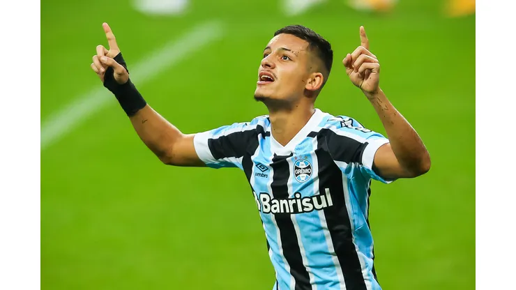 Foto: Pedro H. Tesch/AGIF - Ricardinho está rendendo dinheiro ao Grêmio