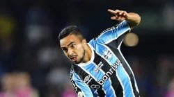 Fábio em ação no Gre-Nal do Couto Pereira. Foto: Heuler Andrey/Getty Images