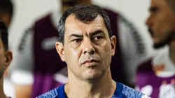 Fábio Carille antes da partida contra o Goiás. Treinador tem desfalque importante.