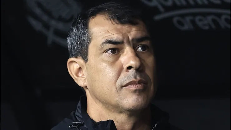 Fábio Carille durante partida entre Santos e Red Bull Bragantino, na Neo Química Arena, pelo Campeonato Paulista, no dia 27/03/2024.