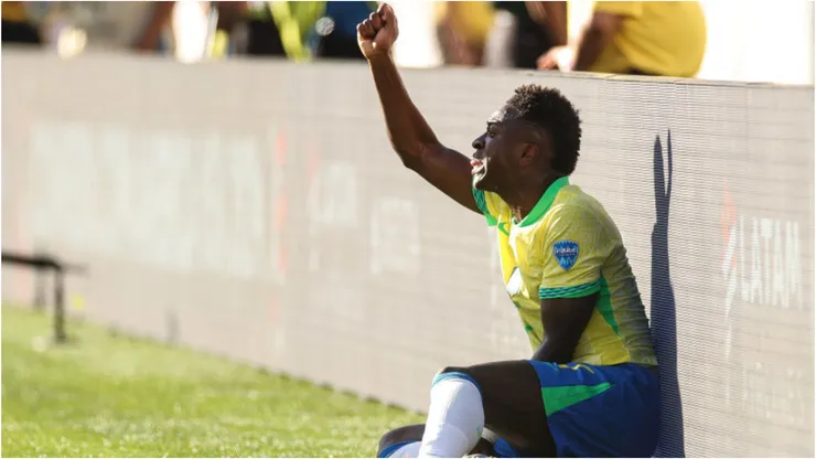 Foto: Ezra Shaw/Getty Images - Vini Jr. em jogo da Copa América