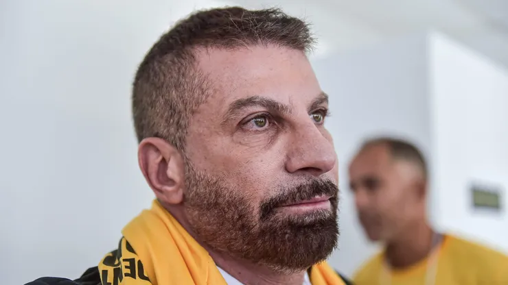 Presidente do clube durante a eleição para presidência