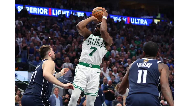 Dallas Mavericks e Boston Celtics fizeram a final da temporada 2024 da NBA (Foto: Stacy Revere/Getty Images)