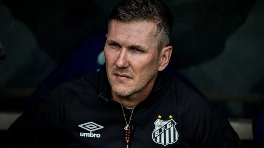 Paulo Turra teve passagem péssima pelo Santos - Foto: Thiago Ribeiro/AGIF.