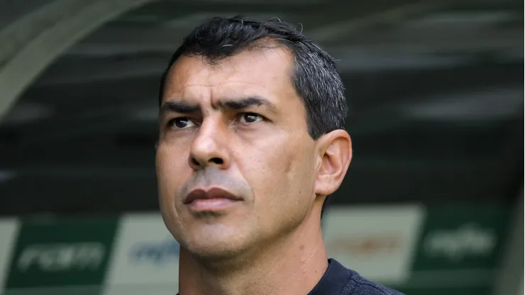 Fábio Carille durante partida contra o Palmeiras. Treinador está perto de fechar com o Timão.