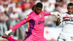 Goleiro já passou pelos exames médicos. Alexandre Schneider/Getty Images.