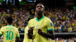 Vini Jr foi um dos grande sdestaques na goleada contra o Paraguai. Kevork Djansezian/Getty Images.