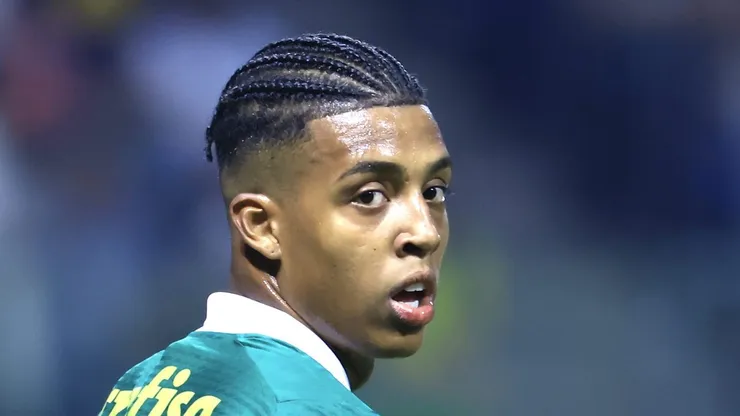 SP - SAO PAULO - 20/06/2024 - BRASILEIRO A 2024, PALMEIRAS X BRAGANTINO - Vanderlan jogador do Palmeiras durante partida contra o Bragantino no estadio Arena Allianz Parque pelo campeonato Brasileiro A 2024.