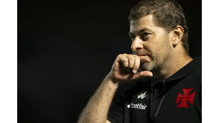 Rafael Paiva prepara time para jogo com Fortaleza.