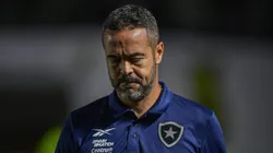 Artur Jorge precisa resolver o problema botafoguense diante do Cuiabá.