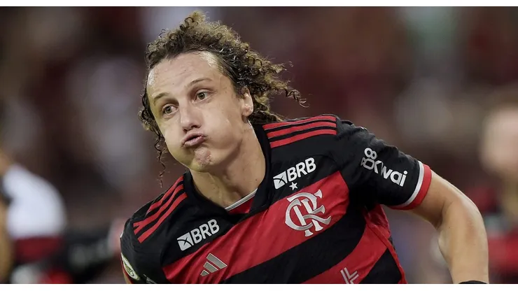 David Luiz tem contrato com o Mengão até o final do ano e até agora nenhum sinal de renovação
