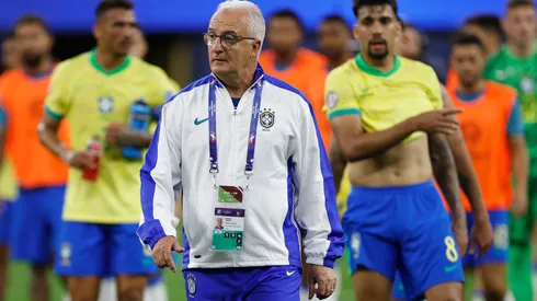 Dorival Júnior vê a Seleção com vantagem diante da Colômbia.