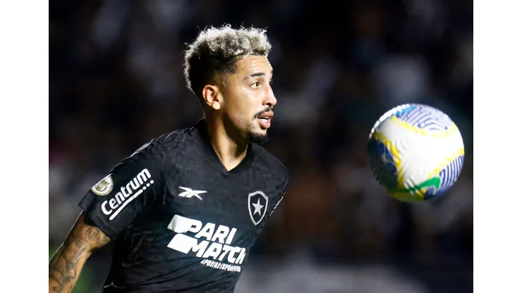 Botafogo visita Cuiabá mirando a liderança da competição.