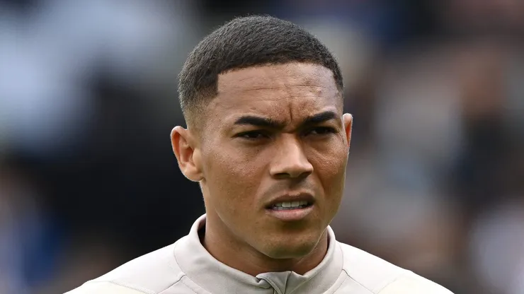 Carlos Vinicius, jogador do Fulham, não vai jogar no Galo.