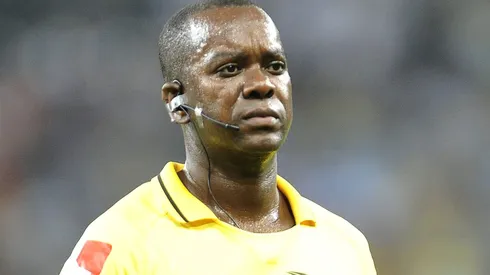 PC Oliveira quando ainda era árbitro, em partida entre Flamengo e Botafogo, no Maracanã, no dia 23/10/2013.