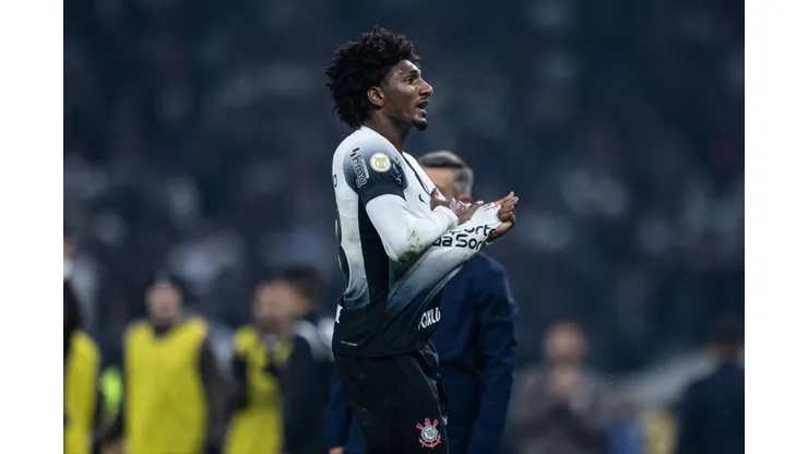 Talles Magno do Corinthians destaca treinos e está animado para o clássico