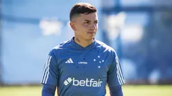 Alvaro Barreal jogador do Cruzeiro durante treino no Centro de Treinamento CT Toca II.