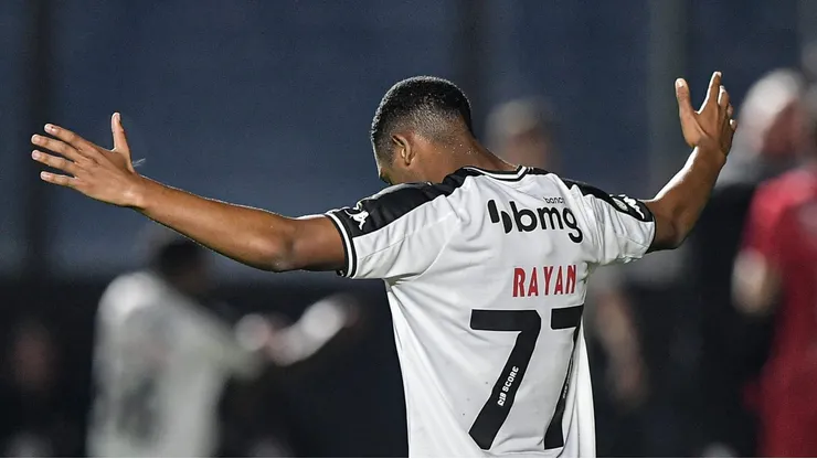 Rayan tem futuro definido no Vasco para a temporada