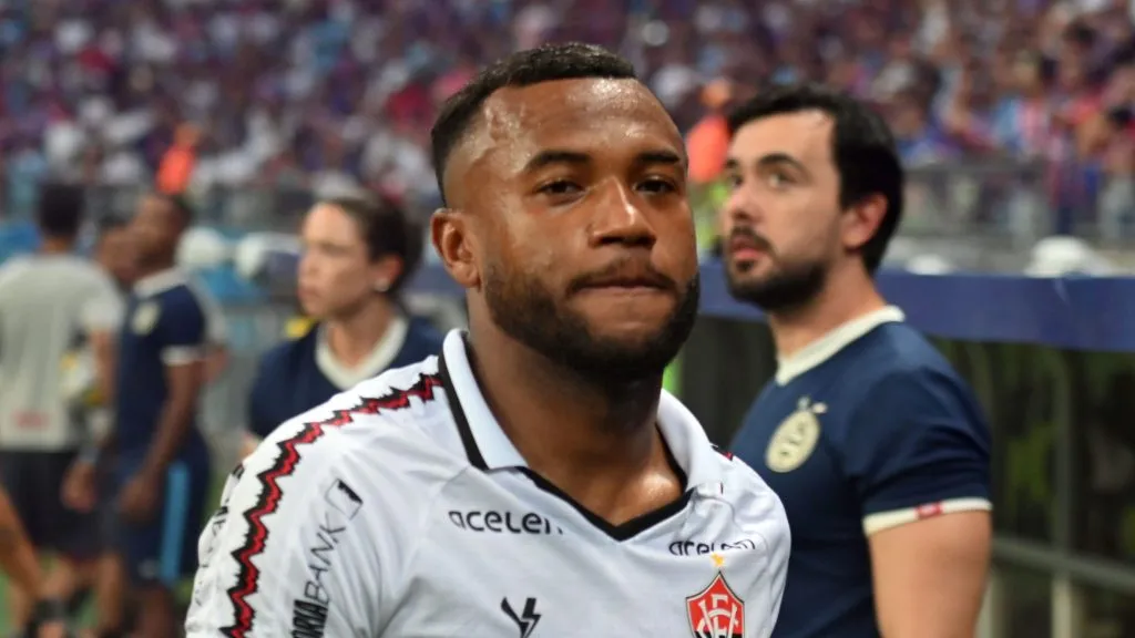 Luan durante o clássico contra o Bahia. Foto: Walmir Cirne/AGIF