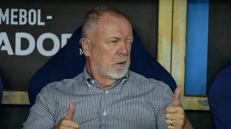 Mano Menezes define escalação do Fluminense para enfrentar o São Paulo no Maracanã