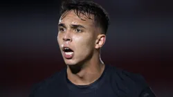 SP - RIBEIRAO PRETO - 13/08/2024 - COPA SUL-AMERICANA 2024, BRAGANTINO X CORINTHIANS - Giovane jogador do Corinthians comemora seu gol durante partida contra o Bragantino no estadio Santa Cruz pelo campeonato Copa Sul-Americana 2024. Foto: Fabio Moreira Pinto/AGIF