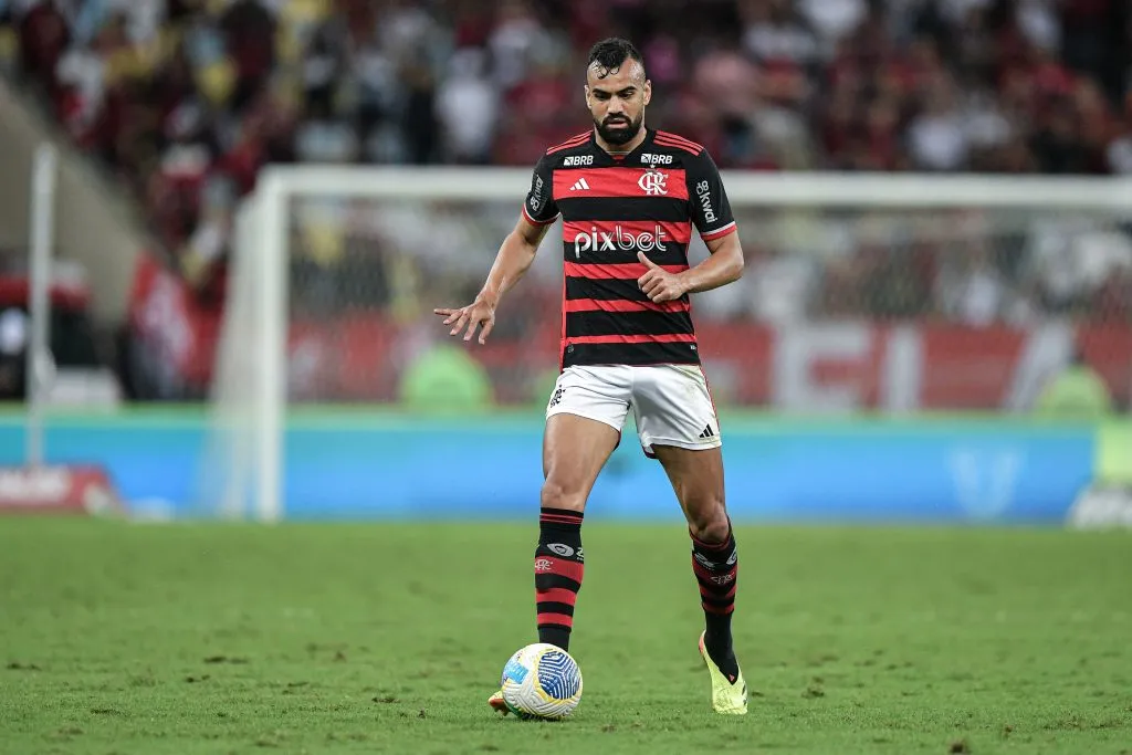Fabrício Bruno, zagueiro do Flamengo - Foto: Thiago Ribeiro/AGIF