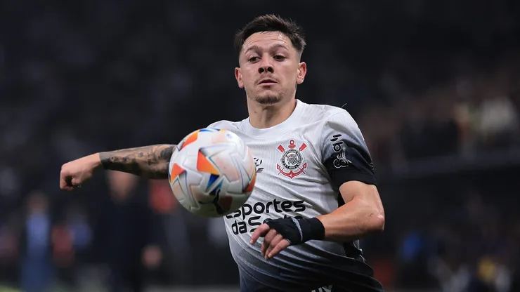 Lance ocorreu com Rodrigo Garro, do Corinthians.