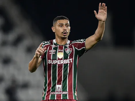 André embarca rumo a inglaterra como maior venda da história do Fluminense