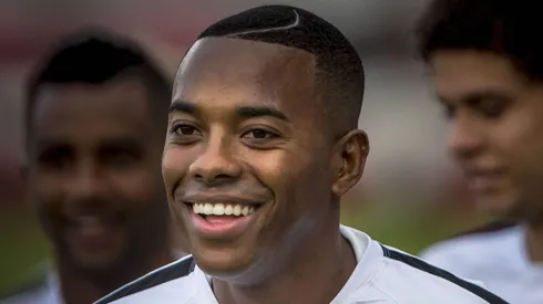 - Robinho ex-Santos