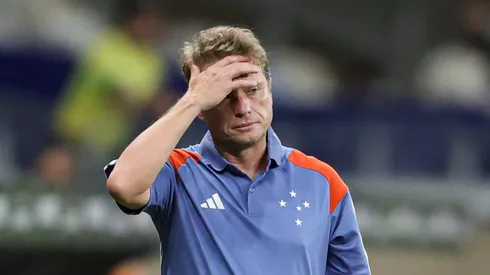 MG - BELO HORIZONTE - 11/04/2024 - COPA SUL-AMERICANA 2024, CRUZEIRO X ALIANZA PETROLERA - Fernando Seabra tecnico do Cruzeiro durante partida contra o Alianza Petrolera no estadio Mineirao pelo campeonato Copa Sul-Americana 2024. Foto: Gilson Lobo/AGIF