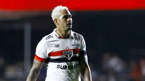 Atacante foi bastante criticado pela torcida. Marco Miatelo/AGIF.