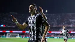 Battaglia comemorando gol do Galo na Copa do Brasil. Foto: Marco Miatelo/AGIF