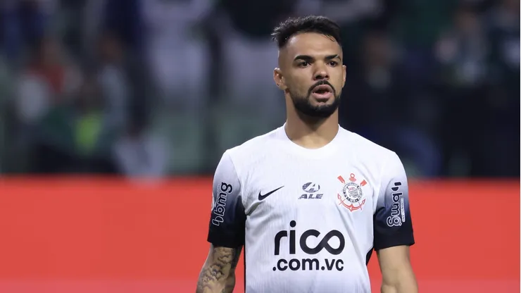 Raniele será barrado no Corinthians