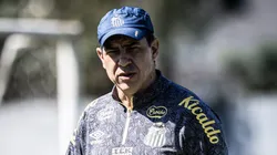 Fábio Carille durante treinamento do Peixe. Foto: Raul Baretta/ Santos FC.