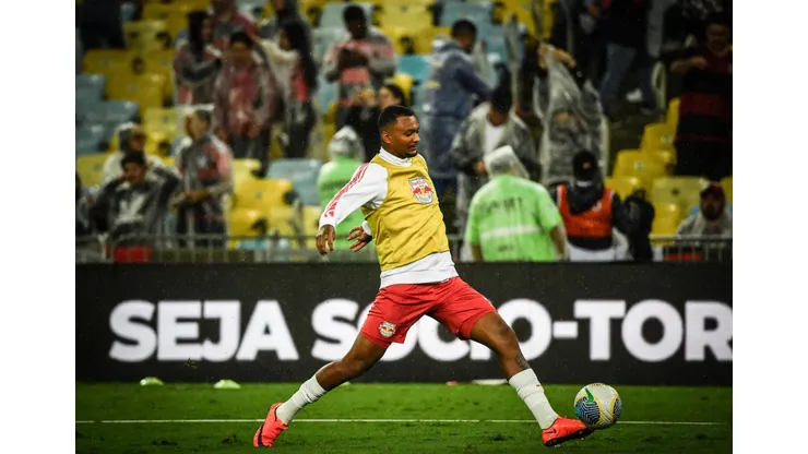 Bragantino e Bahia se enfrentam pela 25ª rodada.