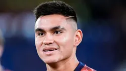 - Meio-campista argentino Carlos Alcaraz é o novo reforço do Flamengo